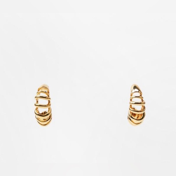 TWISTED HOOP EARRINGS - Golden | ZARA New 🔥 no tags - Picture 5 of 6